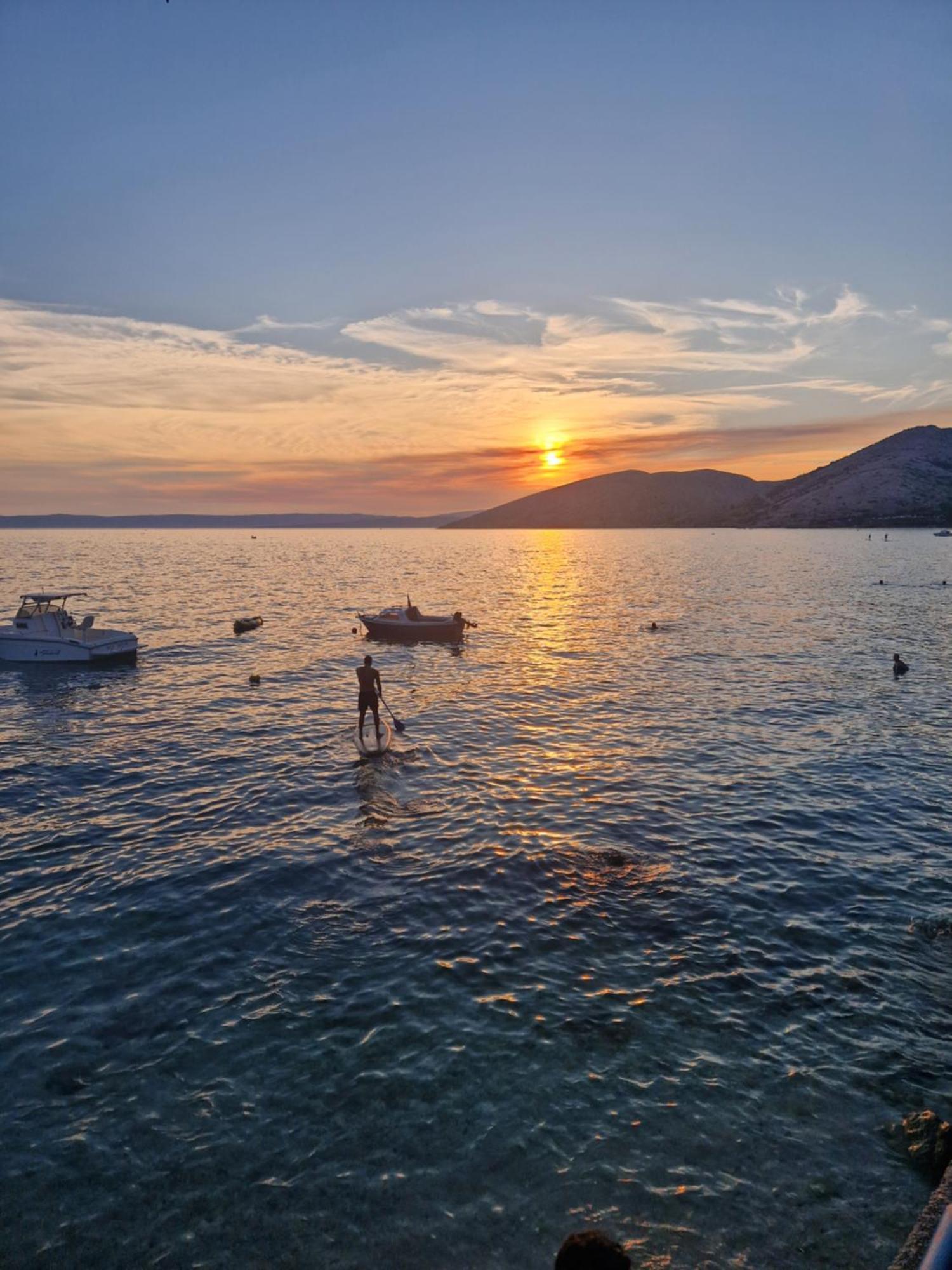 Eola Leisure Rooms Stara Baška Exterior foto